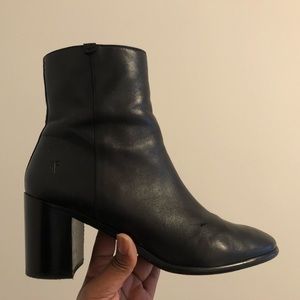 frye women's julia bootie boot